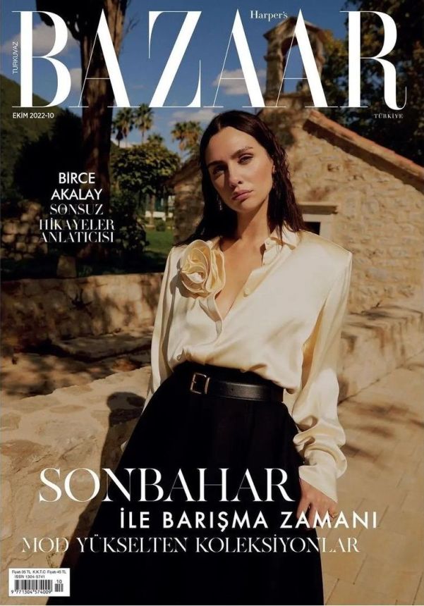 HARPERS BAZAAR TURKEY magazine side cover  October 2022