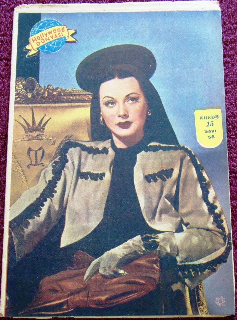 HOLLYWOOD DUNYASI magazine side cover Issue 58  September 1945