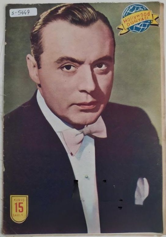 HOLLYWOOD DUNYASI magazine side cover Issue 18 11 March 1944