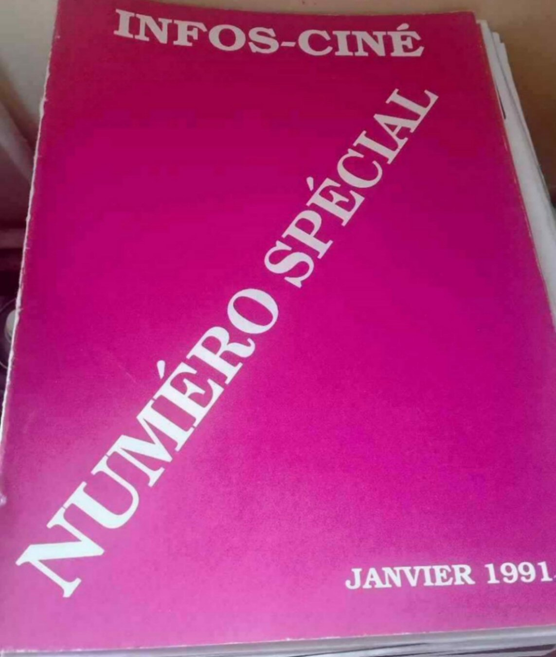 INFOS-CINE magazine side cover Issue 11  x  January 1991