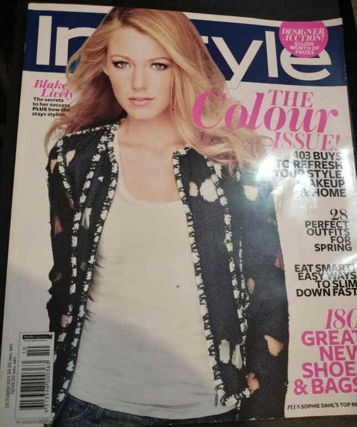 IN STYLE AU magazine side cover  October 2011