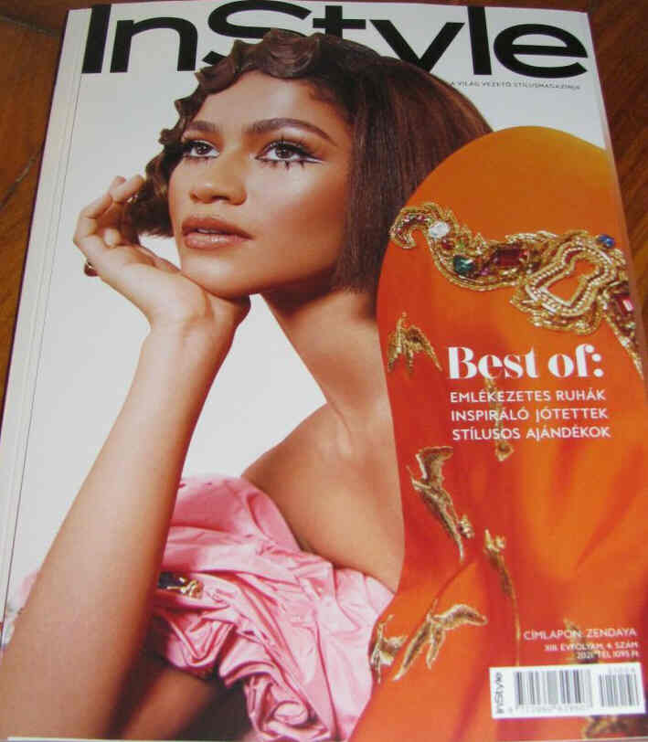 IN STYLE HUNGARY magazine side cover  December 2021