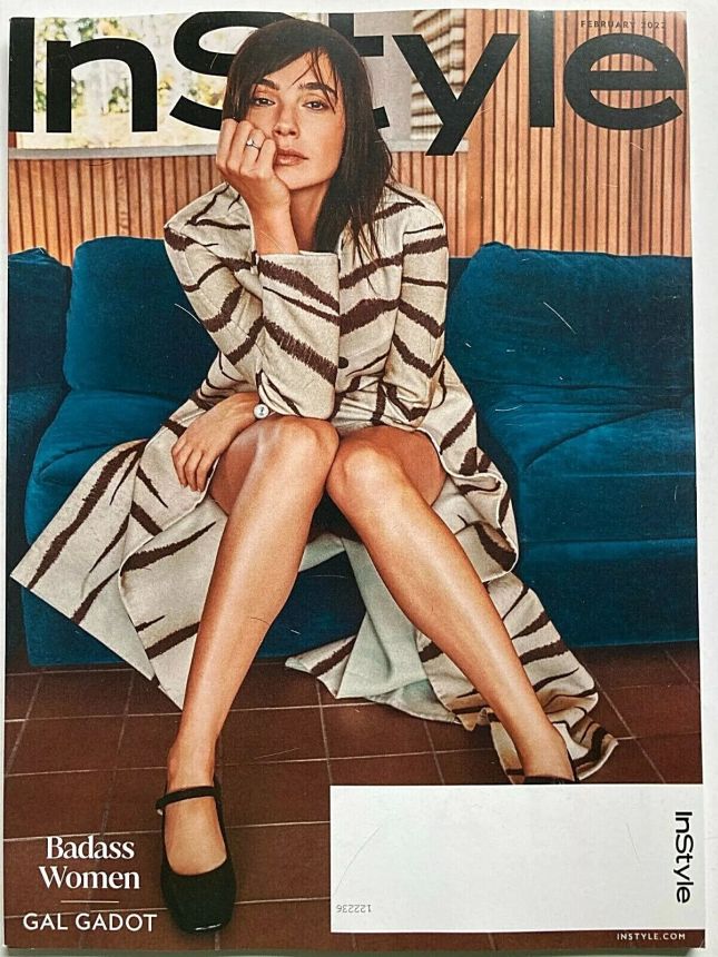 IN STYLE USA magazine side cover  February 2022