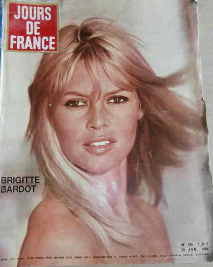 JOURS DE FRANCE magazine side cover Issue 585 29 January 1966