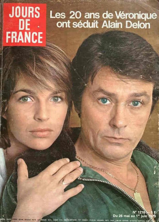 JOURS DE FRANCE magazine side cover Issue 1276 26 May 1979