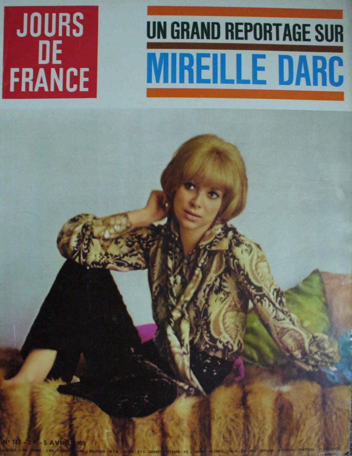 JOURS DE FRANCE magazine side cover Issue 747 5 April 1969