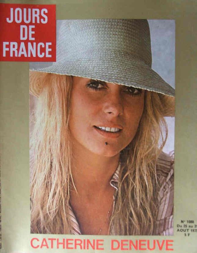 JOURS DE FRANCE magazine side cover Issue 1080 25 August 1975