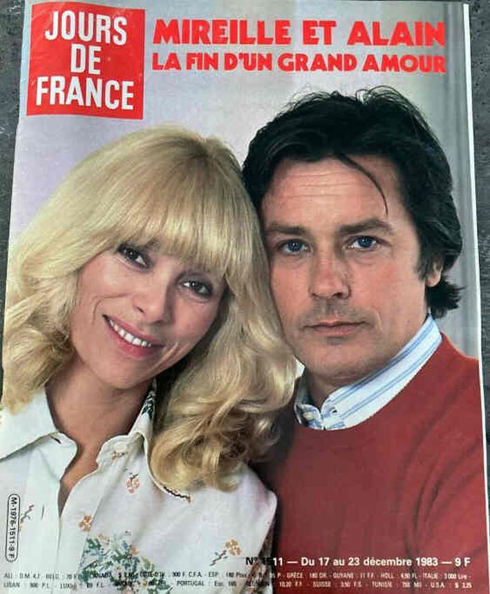 JOURS DE FRANCE magazine side cover Issue 1511 17 December 1983