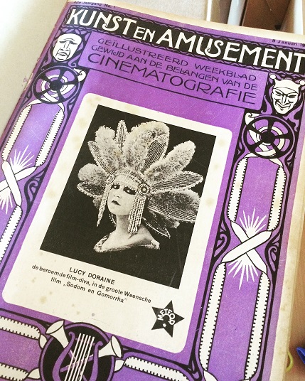 KUNST EN AMUSEMENT magazine side cover 5 January 1923