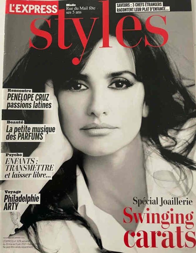 L EXPRESS magazine side cover 30 May 2012