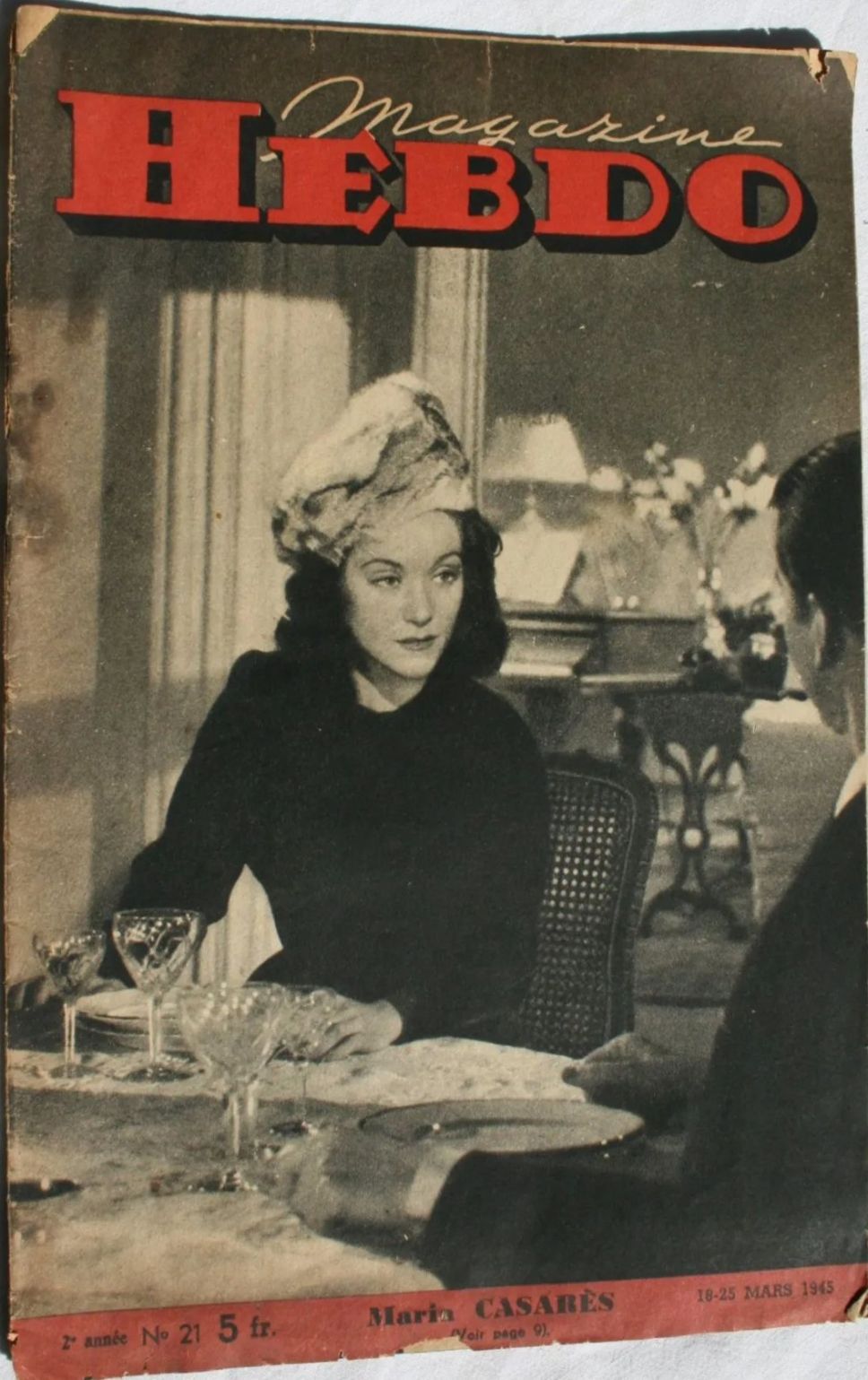 HEBDO magazine side cover Issue 21 18 March 1945