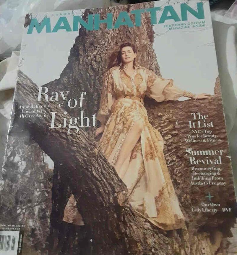 MODERN LUXURY MANHATTAN magazine side cover  May/June 2019