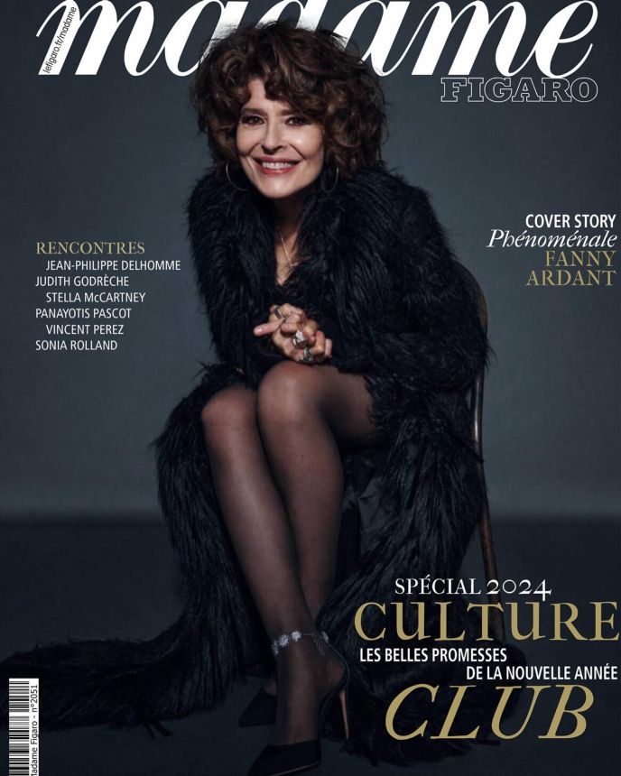 MADAME FIGARO FRANCE magazine side cover 15 December 2023