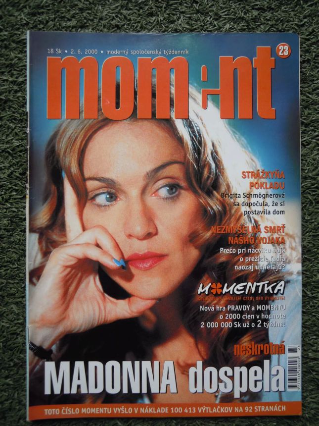 MOMENT magazine side cover Issue 23 2 June 2000