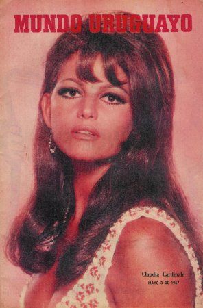 MUNDO URUGUAYO magazine side cover May 1967