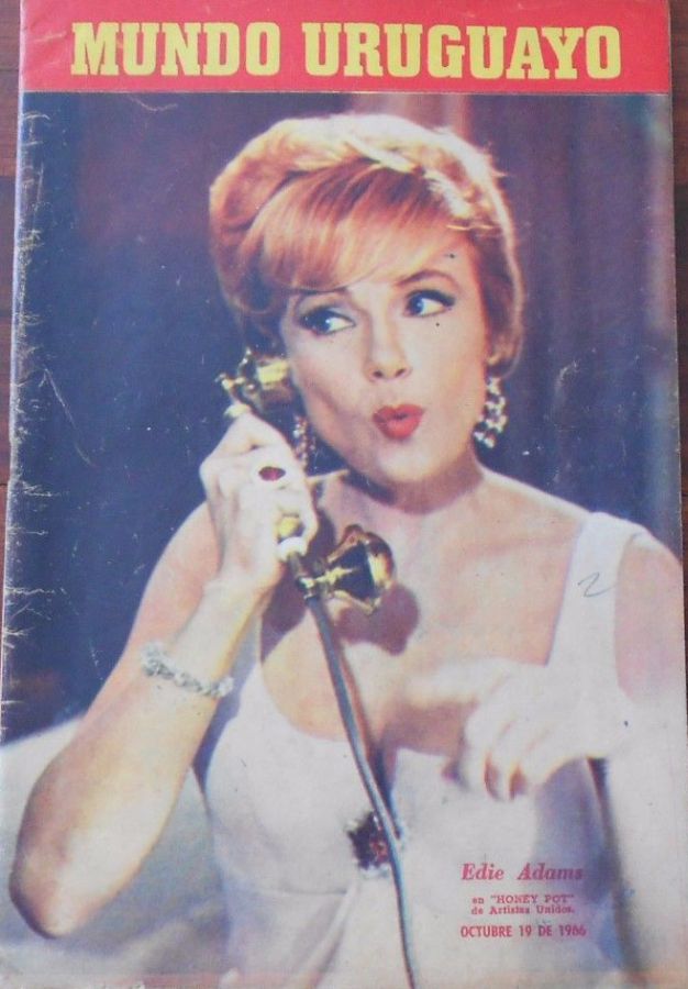 MUNDO URUGUAYO magazine side cover 19 October 1966
