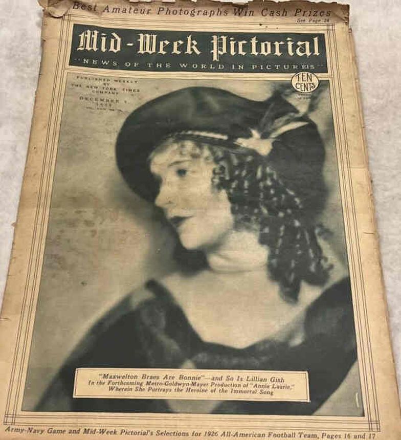 MID-WEEK PICTORIAL magazine side cover 9 December 1926