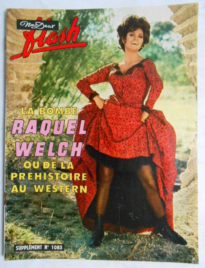 NOUS DEUX FLASH magazine side cover Issue 1085   1968