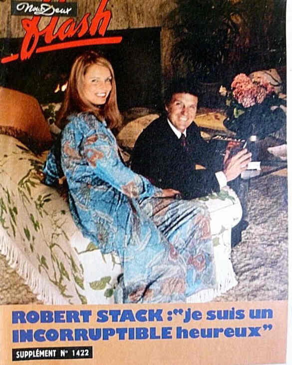 NOUS DEUX FLASH magazine side cover Issue 1422   1974