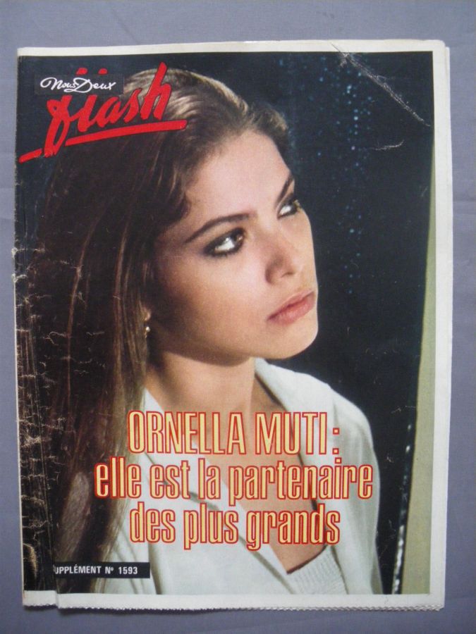 NOUS DEUX FLASH magazine side cover Issue 1593   1978