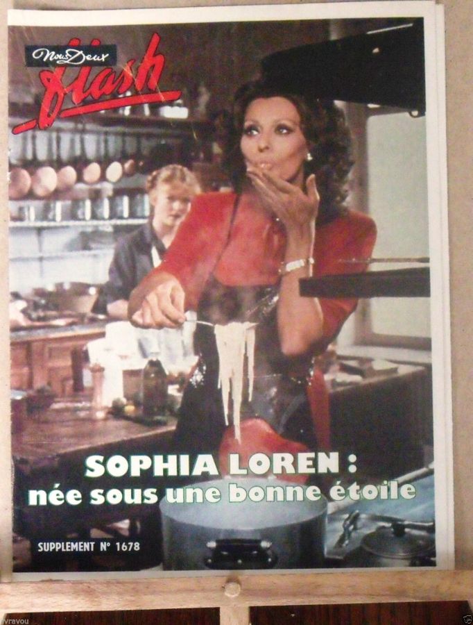 NOUS DEUX FLASH magazine side cover Issue 1678   1979