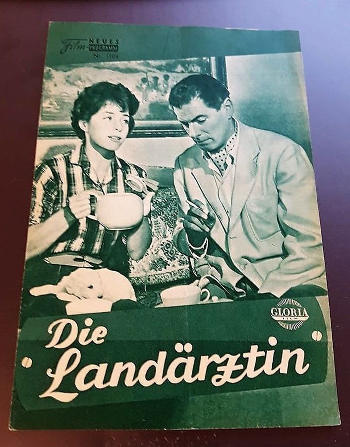 NEUES FILMPROGRAMM magazine side cover Issue 1104   