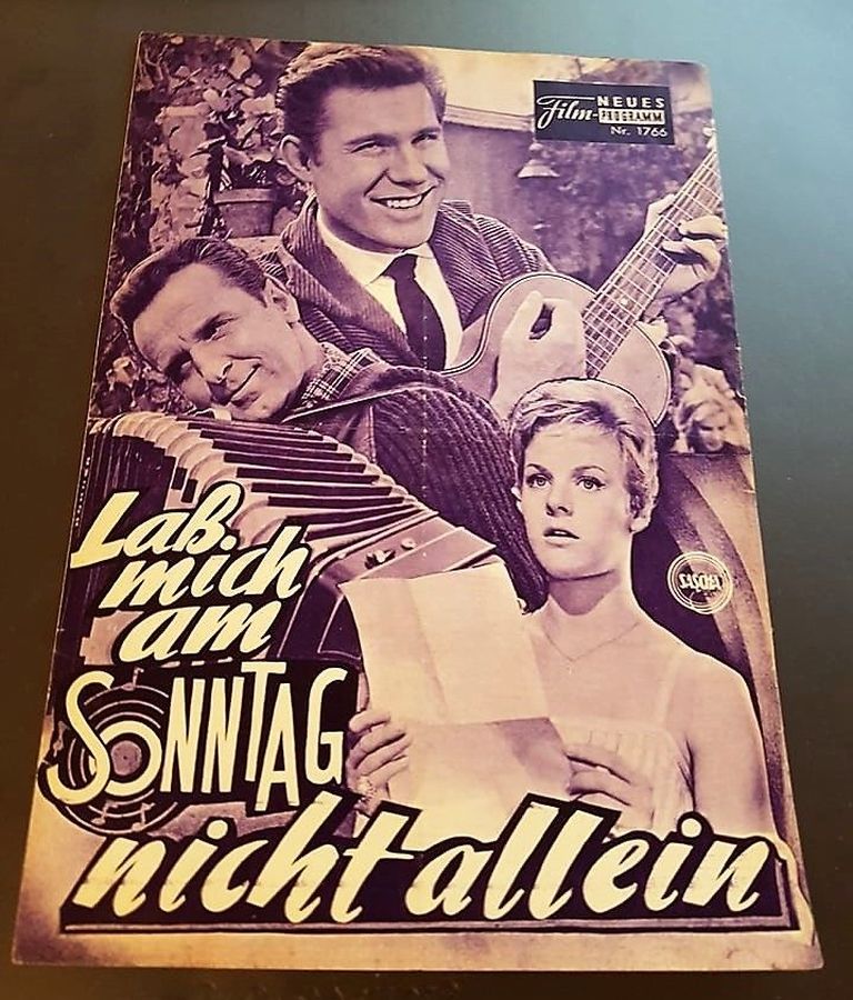 NEUES FILMPROGRAMM magazine side cover Issue 1766   
