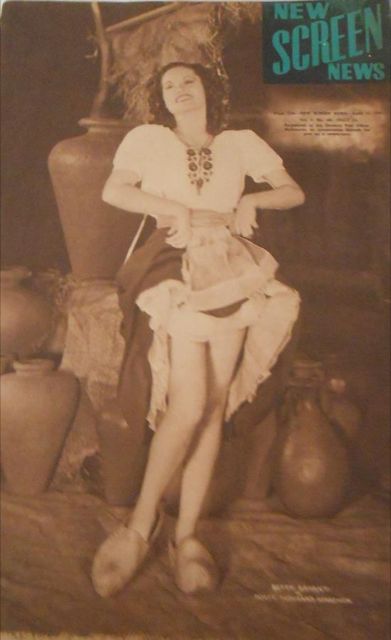 NEW SCREEN NEWS magazine side cover  Vol 3 # 44 12 April 1941