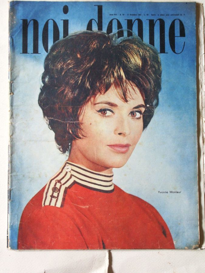 NOI DONNE magazine side cover Issue 50 17 December 1951