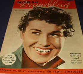 NORSK DAMEBLAD magazine side cover Issue 8 February 1955