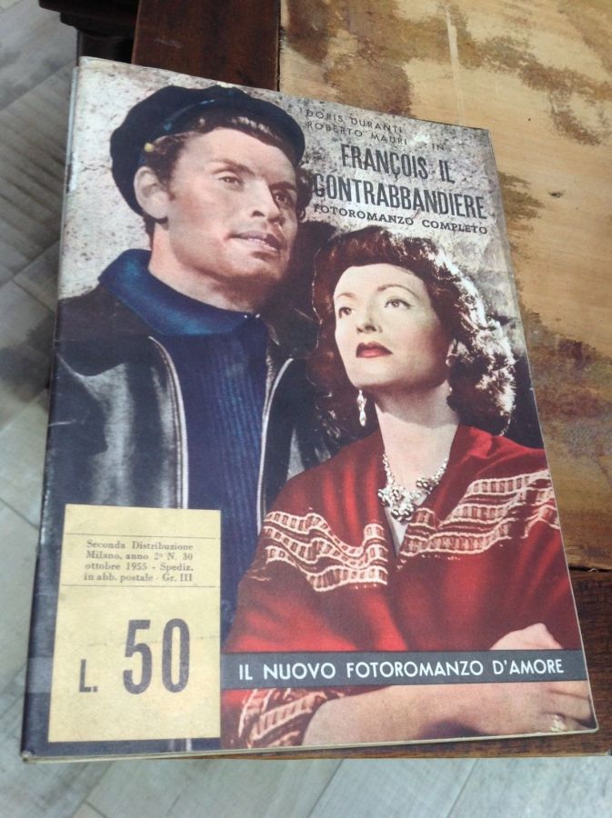 IL NUOVO FOTOROMANZO D AMORE magazine side cover Issue 30  October 1955
