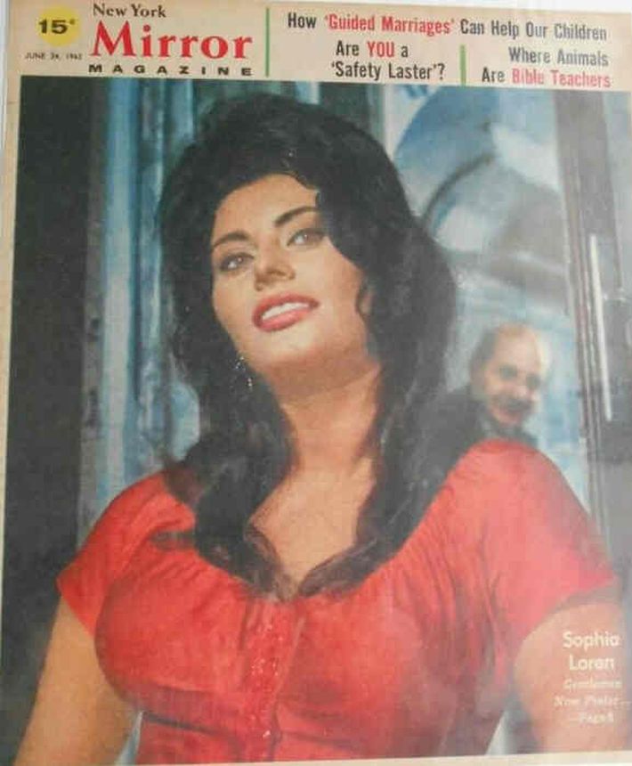 NEW YORK MIRROR MAGAZINE magazine side cover 24 June 1962