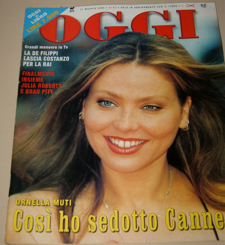OGGI magazine side cover Issue 22 31 May 2000