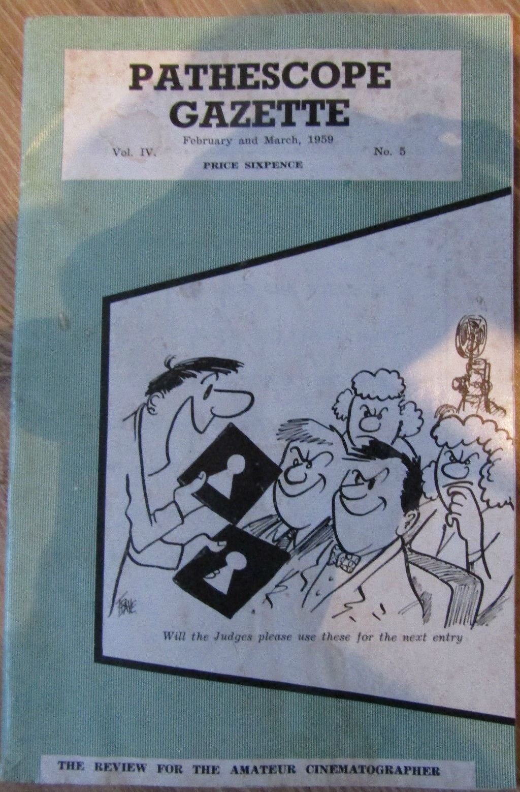 PATHESCOPE GAZETTE magazine side cover  February/March 1959