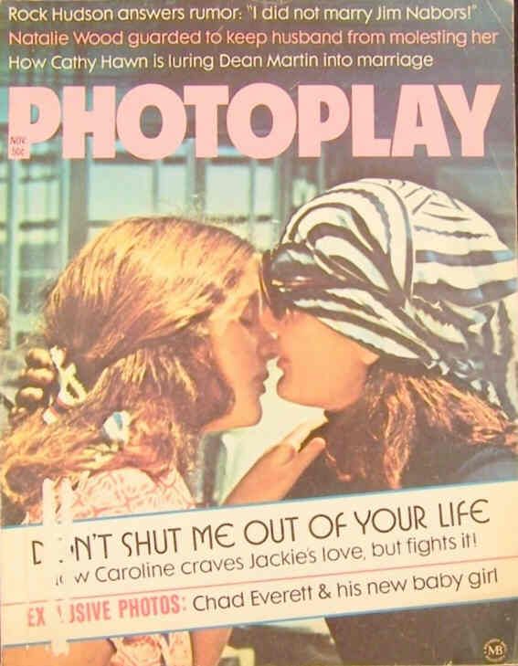 PHOTOPLAY magazine side cover Issue 726 November 1971
