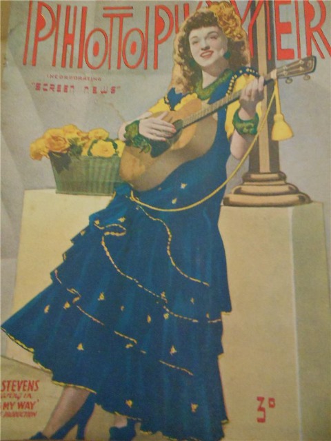 PHOTOPLAYER | THE magazine side cover  Vol 22 No 32 16 December 1944