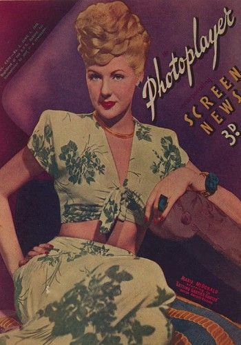 PHOTOPLAYER | THE magazine side cover  Vol 24 # 6 15 June 1946