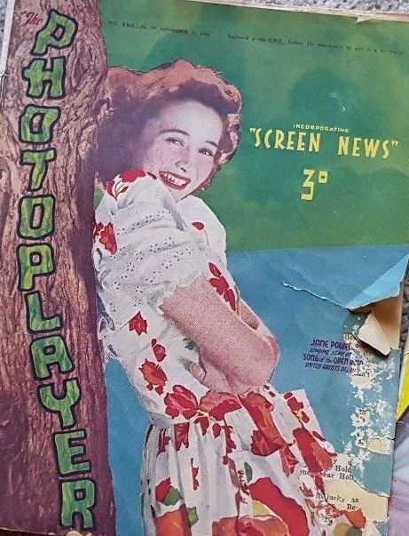 PHOTOPLAYER | THE magazine side cover  Vol 22 No  27 11 November 1944
