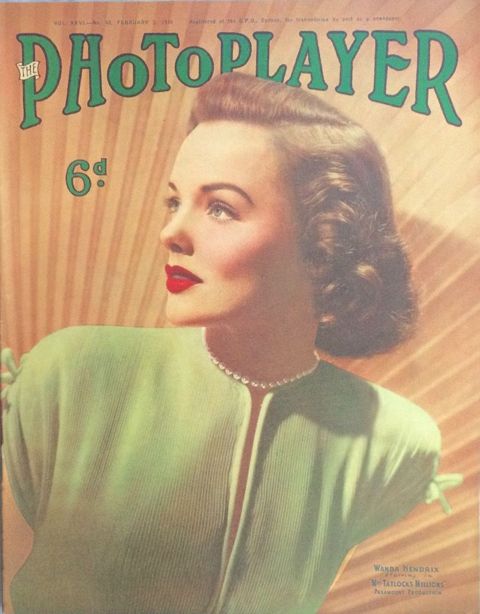 PHOTOPLAYER | THE magazine side cover  Vol 26 No 40 5 February 1949