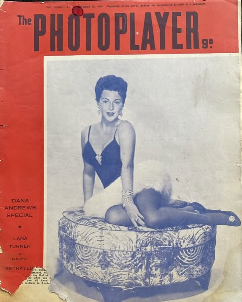 PHOTOPLAYER | THE magazine side cover  Vol 32 No  25 16 October 1954