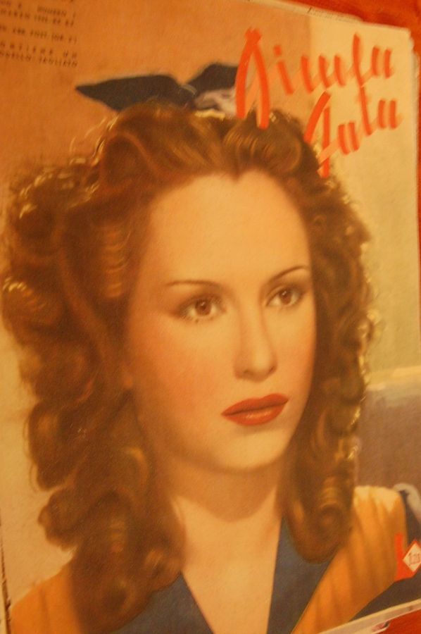 PICCOLA FATA magazine side cover Issue 5  March 1942