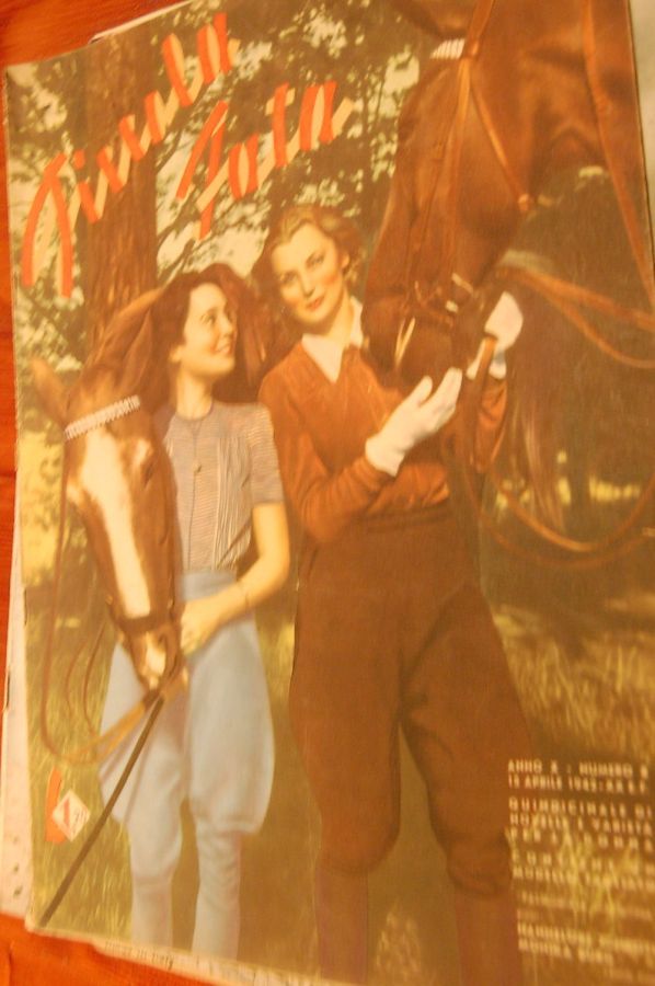 PICCOLA FATA magazine side cover Issue 8  April 1942