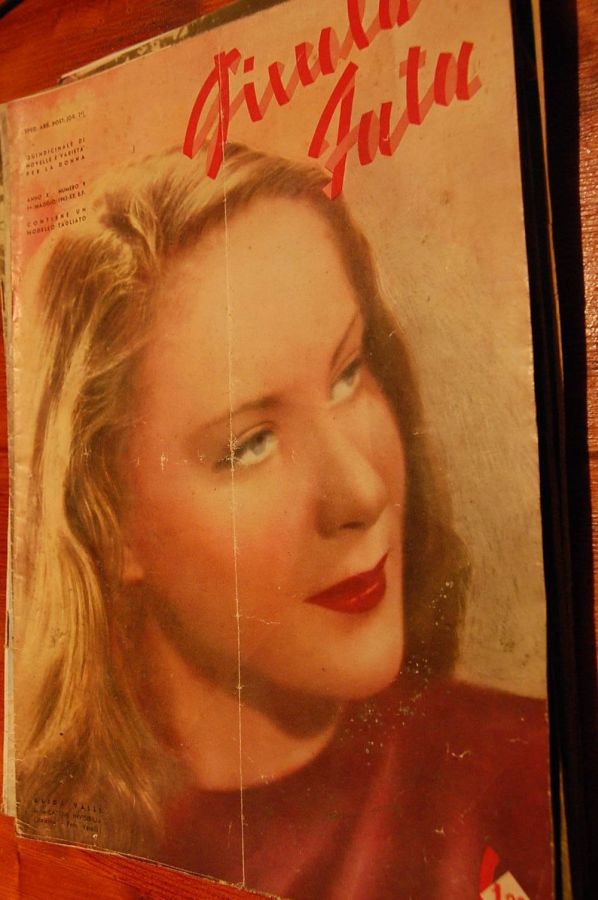 PICCOLA FATA magazine side cover Issue 9  May 1942