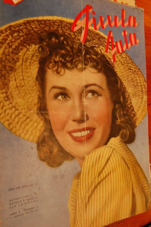 PICCOLA FATA magazine side cover Issue 15  August 1942