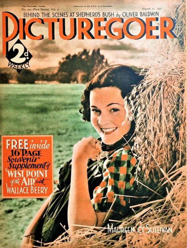 PICTUREGOER magazine side cover Issue 223  Weekly 31 August 1935