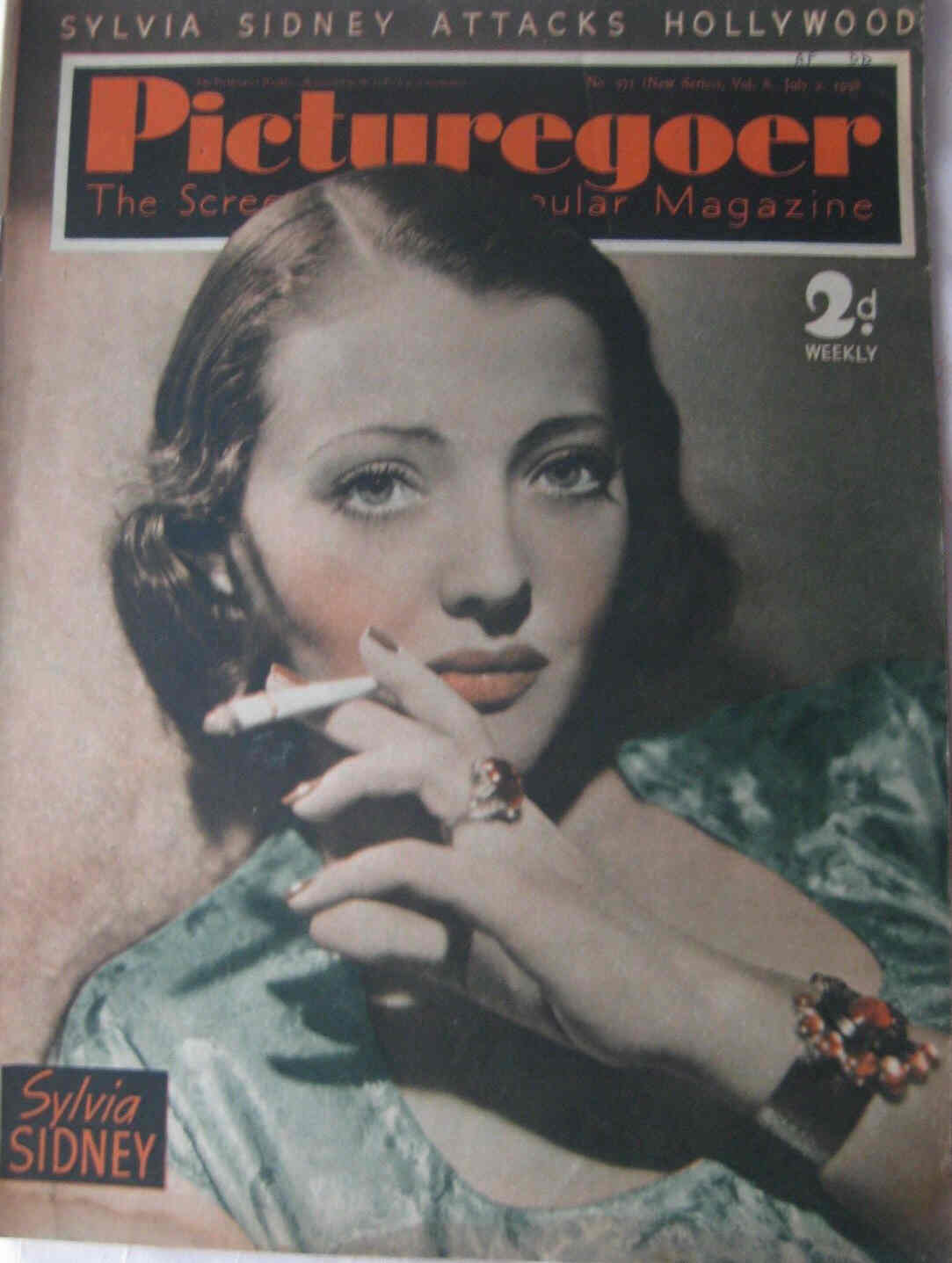 PICTUREGOER magazine side cover Issue 371  Weekly 2 July 1938