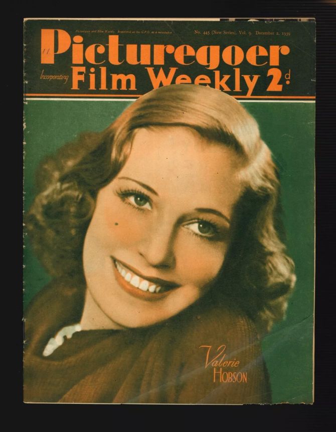 PICTUREGOER magazine side cover Issue 445  Weekly 2 December 1939