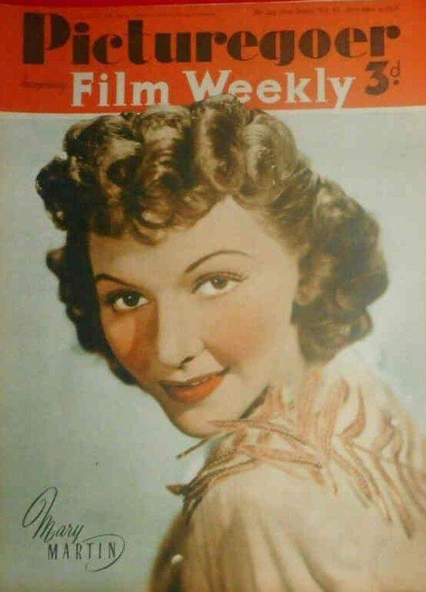 PICTUREGOER magazine side cover Issue 494  Weekly 9 November 1940