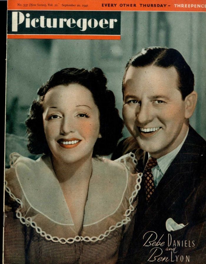 PICTUREGOER magazine side cover Issue 537  Weekly 20 September 1941