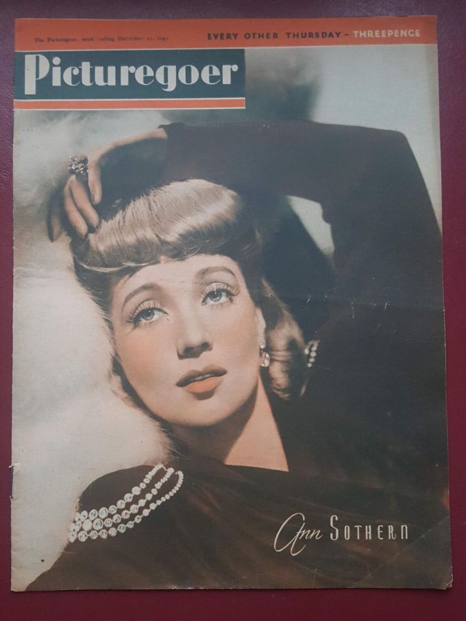 PICTUREGOER magazine side cover Issue 569  Weekly 12 December 1942